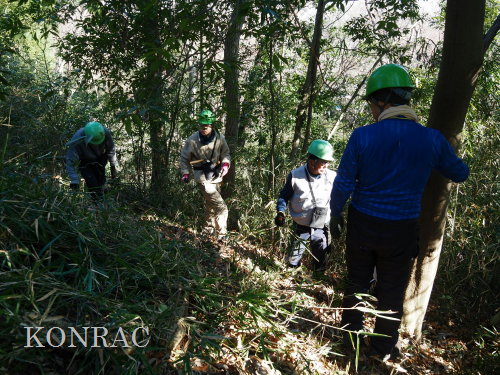 ���R��y��