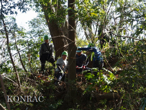 ���R��y��